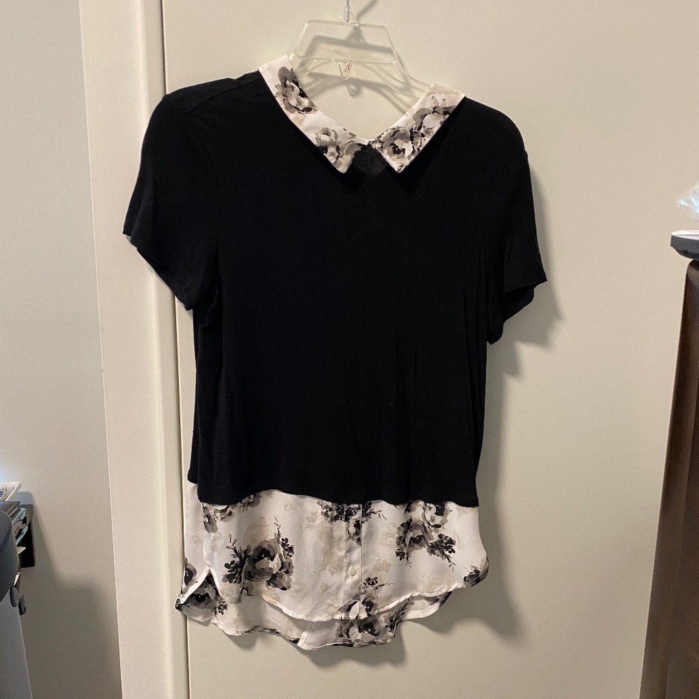 Elle black and floral collared t shirt